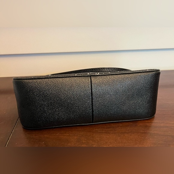 Sold - Picture 8 of 9